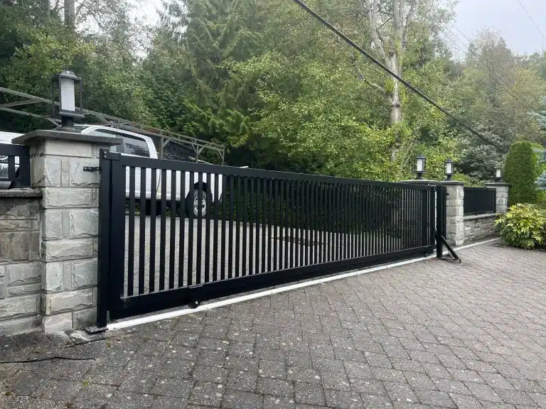 sliding gate