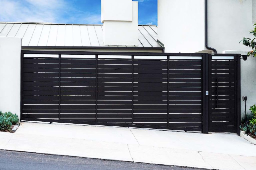 Which Type of Driveway Gate Is the Best to Choose?