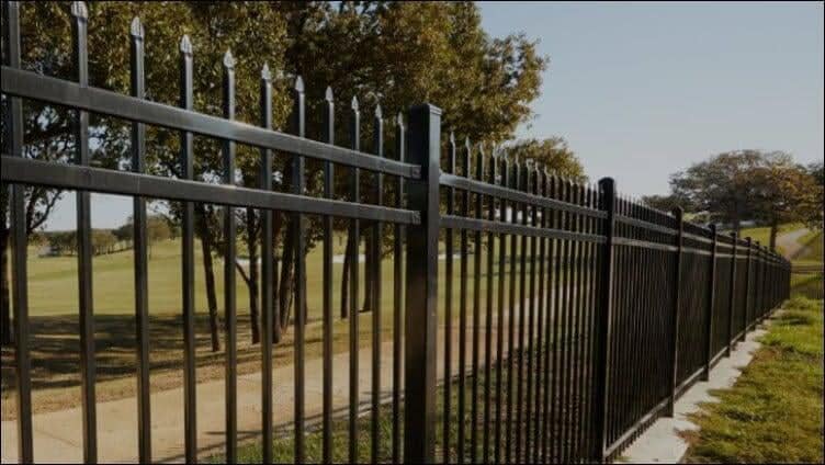 Aluminum Fencing in Coquitlam