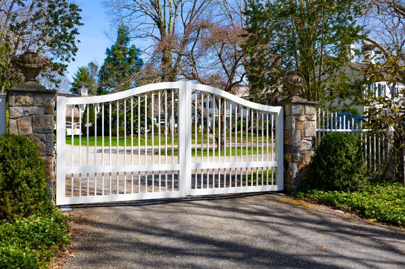 Weatherproof Your Entry The Ultimate Guide to Durable Gate Designs for Harsh Climates